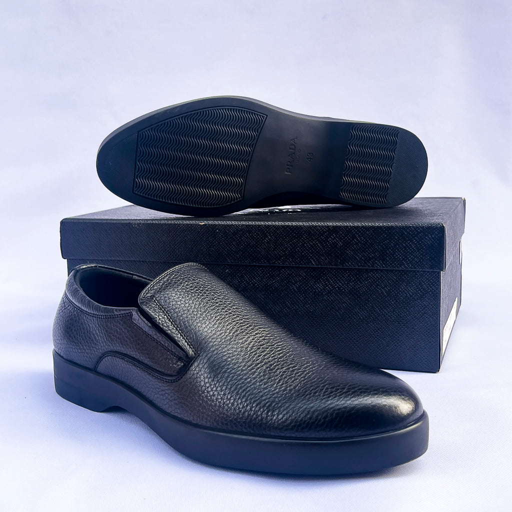 Heritage Grain Leather Slip-On Loafer – Black