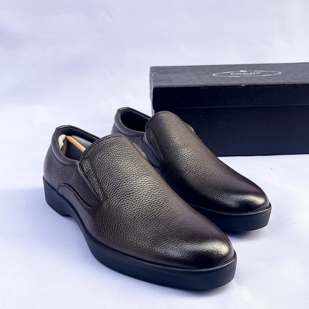 Heritage Grain Leather Slip-On Loafer – Dark Brown