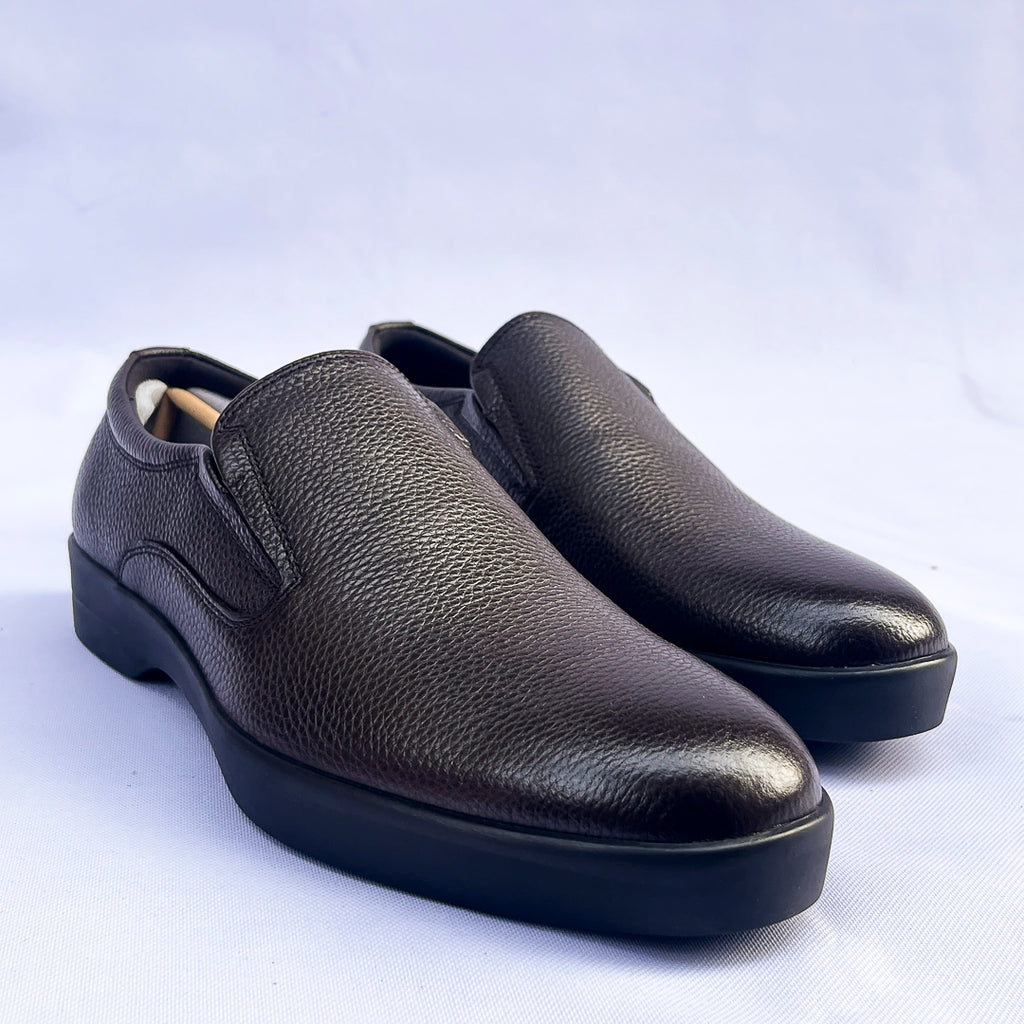 Heritage Grain Leather Slip-On Loafer – Dark Brown